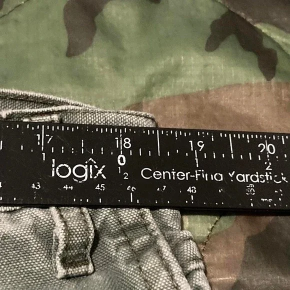 Dickies faded sage‎ carpenter shorts vtg y2k Mexico size 36/13 - Picture 6 of 8